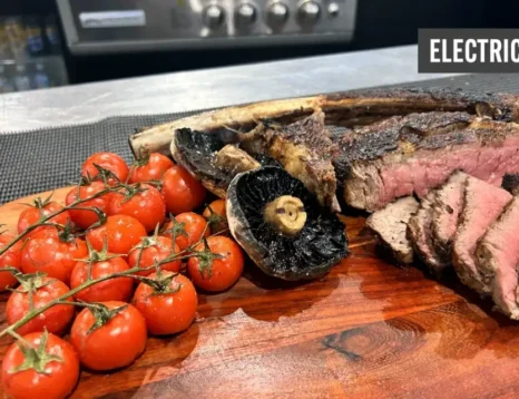 AMERICAN TOMAHAWK STEAK